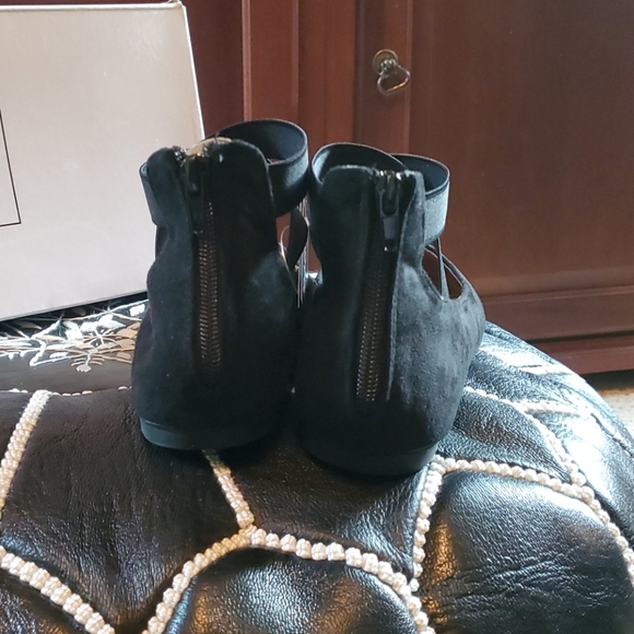 New X Ankle Strappy Lightweight Ballet Flat - Picture 4 of 5